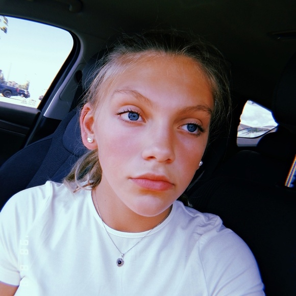 Meet your Posher, Bianca - Picture 1 of 1